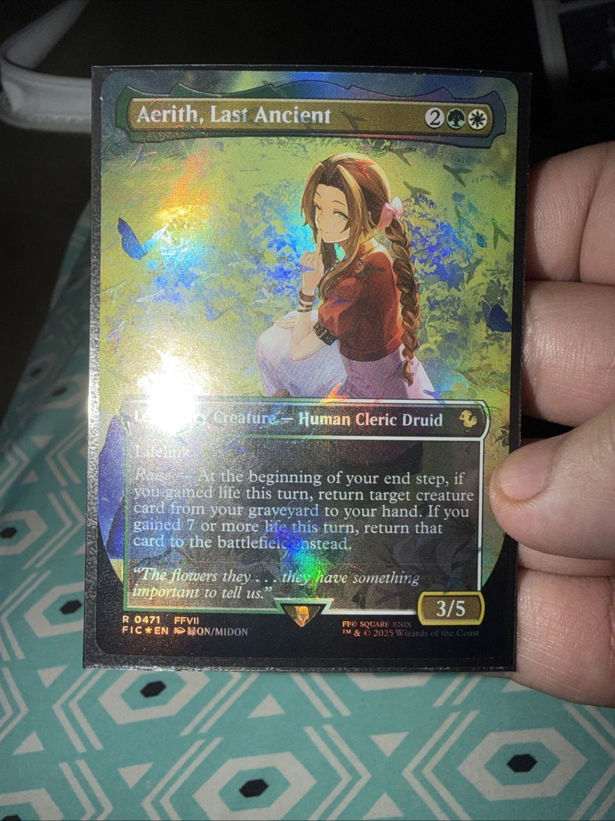 Aerith, Last Ancient (Borderless) (Chocobo)Commander: Final Fantasy Foil